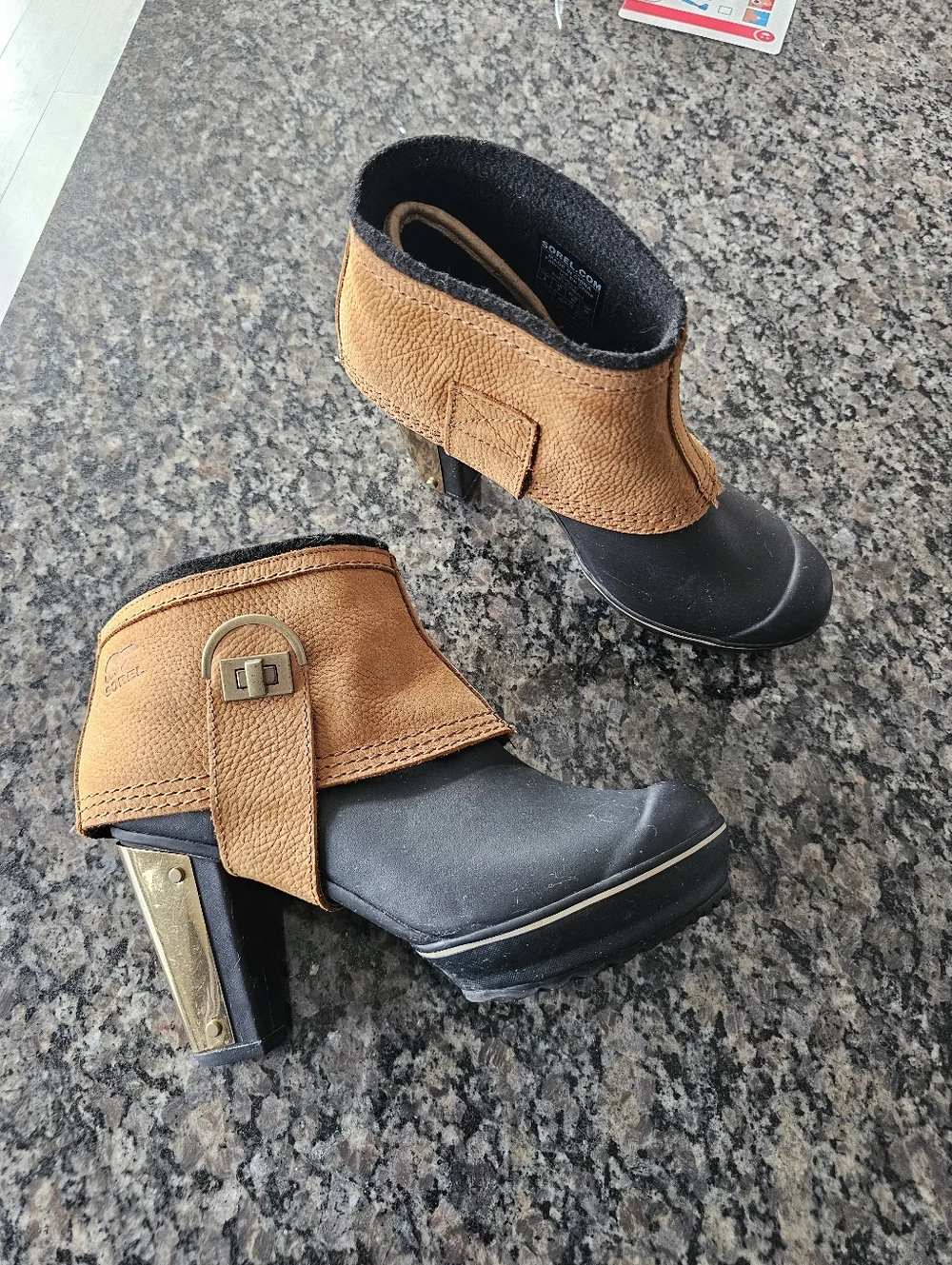 Sorel Medina II Heeled Rain Boot - Picture 4 of 9